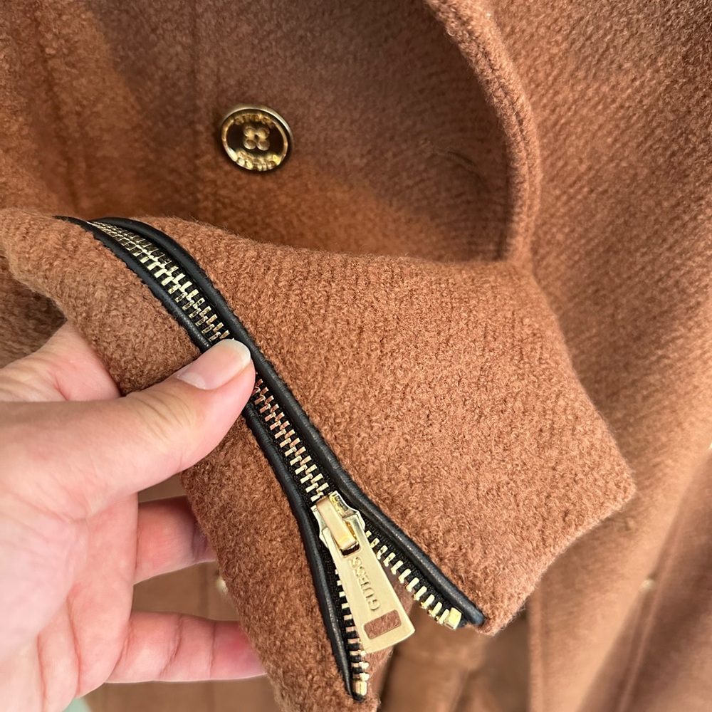 Double-Breasted Brown Wool Blend Coat.
If you are 5’4, it will be mid calf. - Picture 4 of 6